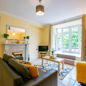 126 - Gort Na Coiribe 4 Bedroom Duplex, By Shortstays , Galway Ireland